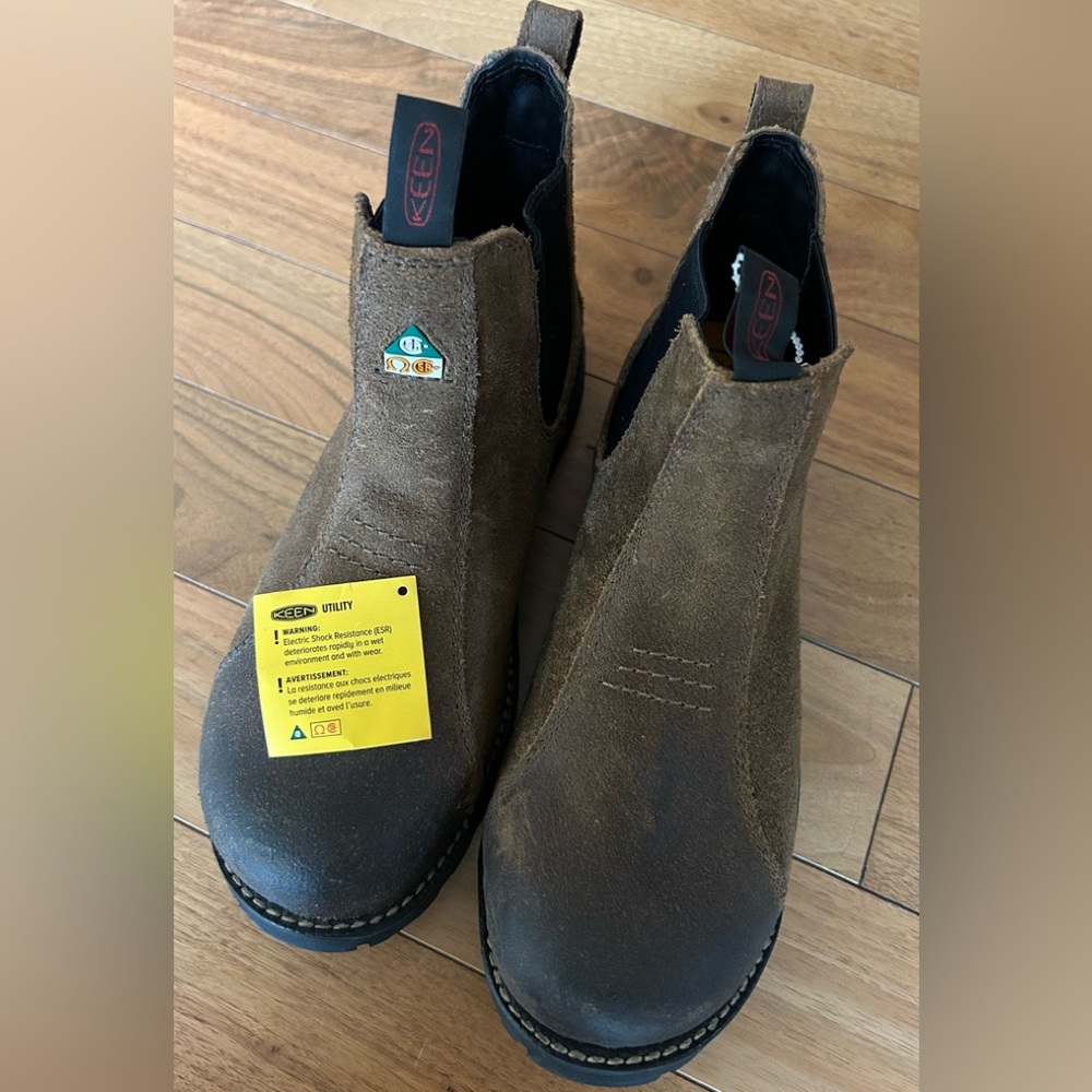 NEW Keen CSA Utility Woman’s Safety Boots Size 9